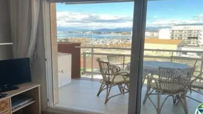Apartment in Port Esportiu-Canyelles-Puig Rom photo 4