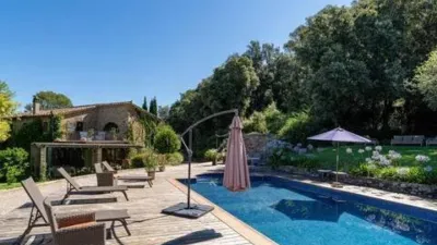 Rustic house in Esponellà photo 8