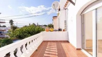 Chalet on Carrer del Port de Rodas photo 17
