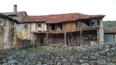 Rustic house on Padre Cornelio Street photo 4