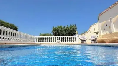 Chalet on Carrer de la Riera Ginjolers photo 3