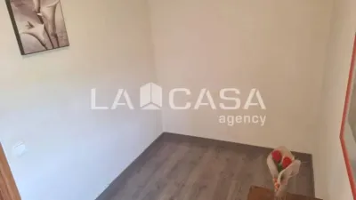 Apartment in Singuerlín-Les Oliveres-Can Franquesa-Guinardera photo 2