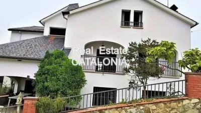 Chalet on Carrer de Breda photo 2