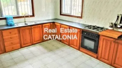 Chalet on Carrer de Breda photo 15