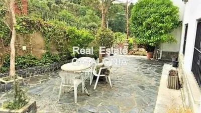Chalet on Carrer de Breda photo 3