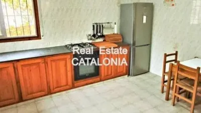 Chalet on Carrer de Breda photo 14