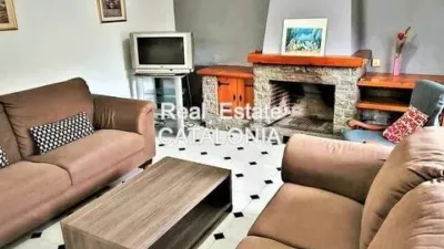 Chalet on Carrer de Breda photo 7