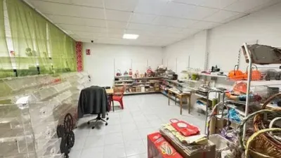 Local comercial en alquiler en Calle Calle Farmaceutico Manuel Fernandez Llamazares, 11 - Vista 4