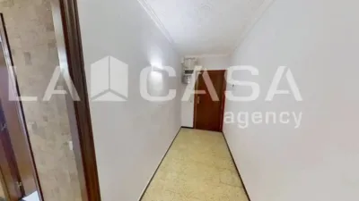 Apartment in El Clot photo 2