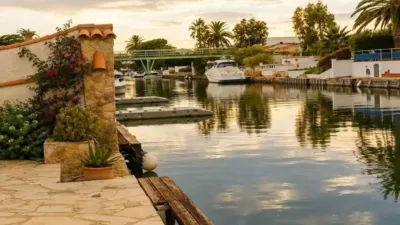 Chalet on Carrer de l'Ebre photo 28