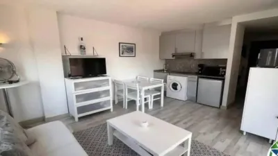 Apartment in Avinguda del Port del Canigó photo 6