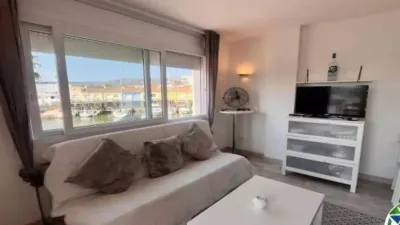 Apartment in Avinguda del Port del Canigó photo 8