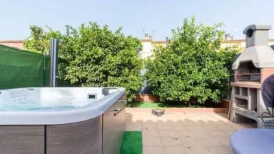 Terraced house in Carrer de la Llarga photo 18