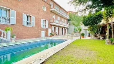 Chalet in Sant Vicenç dels Horts photo 2