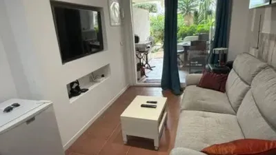 Apartment on Carrer del Port Joan photo 3