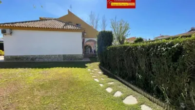 Chalet for sale in Alcalá de Guadaíra photo 6