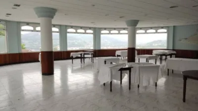 Local comercial en venta en Cedeira - Vista 2