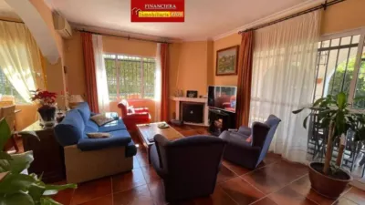 Chalet for sale in Alcalá de Guadaíra photo 8