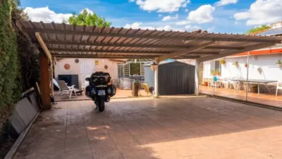 Chalet on Avenida del Robledal photo 6
