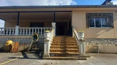 Rustic house in Villanueva de Perales photo 2