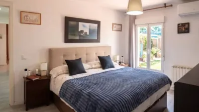 Chalet on Avenida del Robledal photo 16