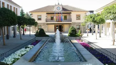 Chalet on Avenida de las Rozuelas photo 4