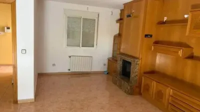 Chalet in Moraleja de Enmedio photo 2