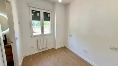 Flat in Velilla de San Antonio photo 23