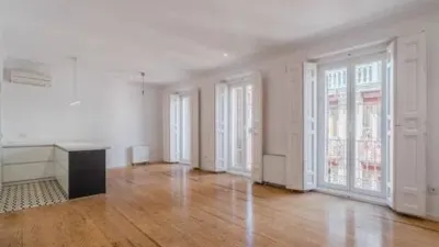 Apartment in Sol photo 2