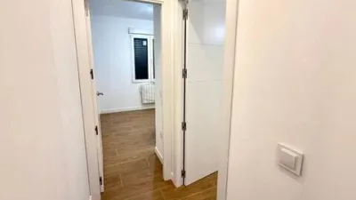 Flat in Velilla de San Antonio photo 11