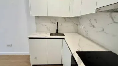 Flat in Velilla de San Antonio photo 6