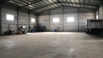 Nave industrial en venta en Chinchilla de Monte-Aragón - Més