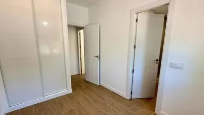 Flat in Velilla de San Antonio photo 27