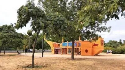 Chalet in Alameda de Osuna photo 42