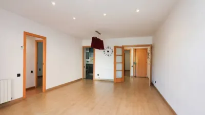 Apartment in Centre-Zona Estació-Passeig de Joan Maragall photo 5