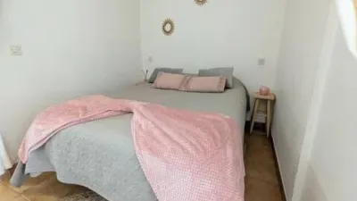 Apartment in Passatge Muga Delta photo 11