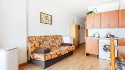 Apartment in Passatge Muga Delta photo 10