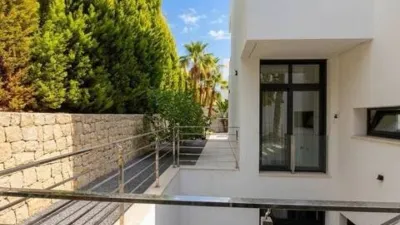 Chalet on Carrer Roma photo 6