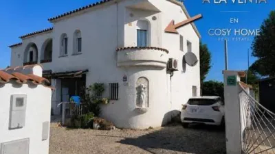 Apartment in Empuriabrava photo 13