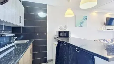 Apartment in Passatge Muga Delta photo 18