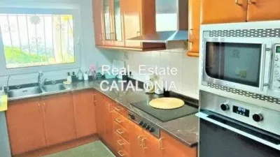 Chalet on Carrer del Riu Ter photo 17