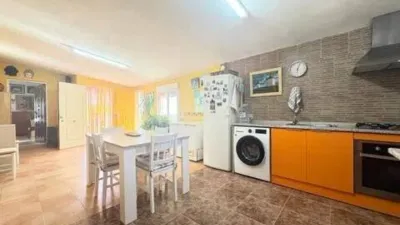Chalet in Crevillent photo 9