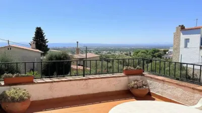Chalet on Carrer de Salamanca photo 3