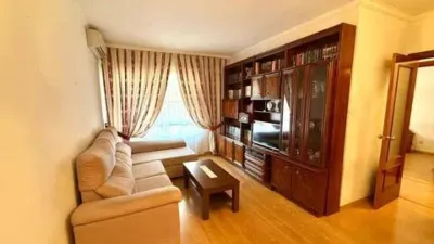 Apartment in Velilla de San Antonio photo 2