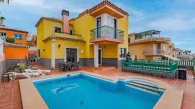 Chalet on Calle Tinguafaya photo 3