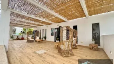 Apartment on Avenida Primero de Mayo S-N photo 35