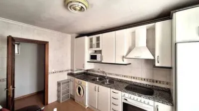 Flat on Calle Covadonga, 3 photo 5