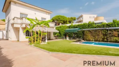 Chalet in La Pineda photo 2