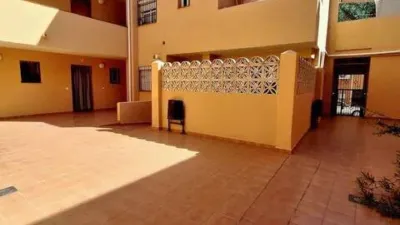 Apartment on Calle de Jovellanos photo 3