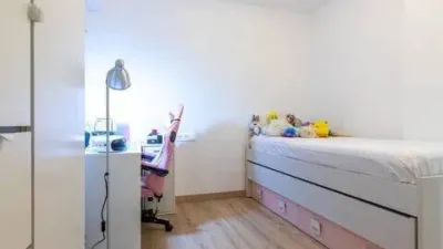 Apartment on Carrer de Madrid photo 17